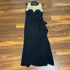 Alex Evenings Size 10 Black & Gold Formal Dress